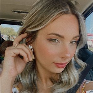 Meet your Posher, Miranda